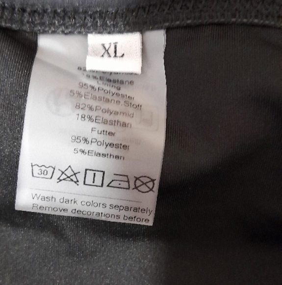 Black Ruffled Flair Swim Set - Picture 3 of 4